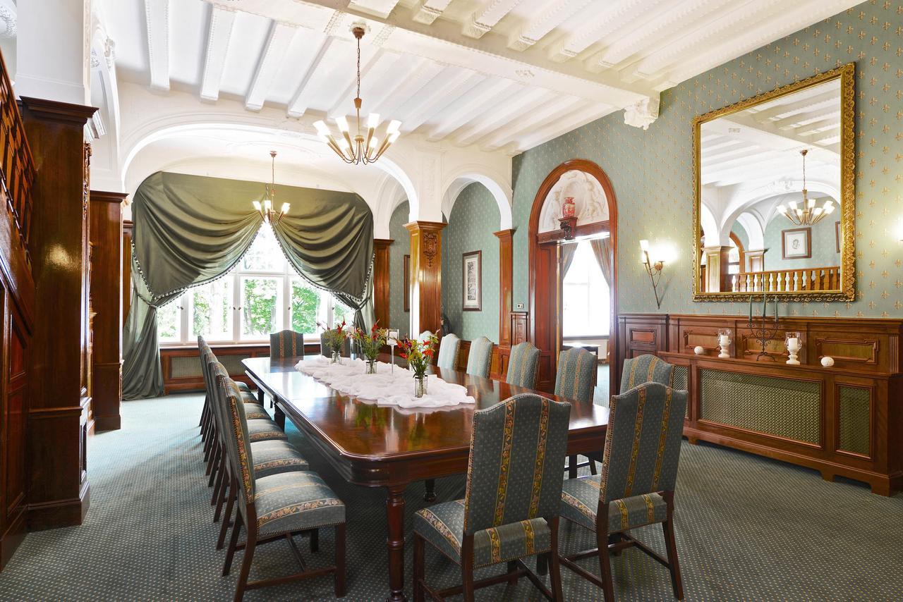 Schlosshotel Villa Westerberge アッシャースレーベン エクステリア 写真