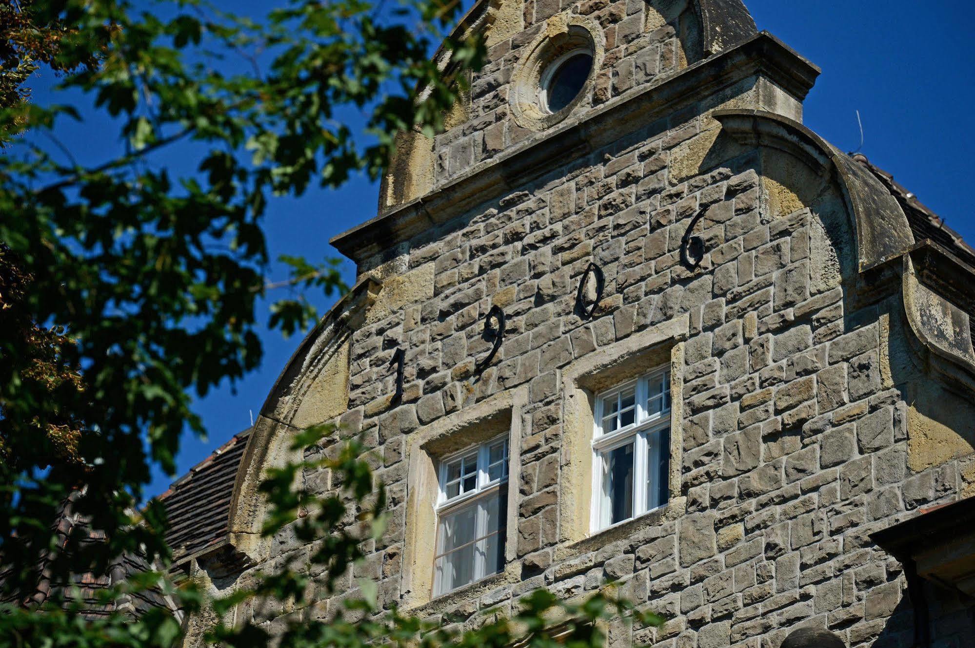 Schlosshotel Villa Westerberge アッシャースレーベン エクステリア 写真