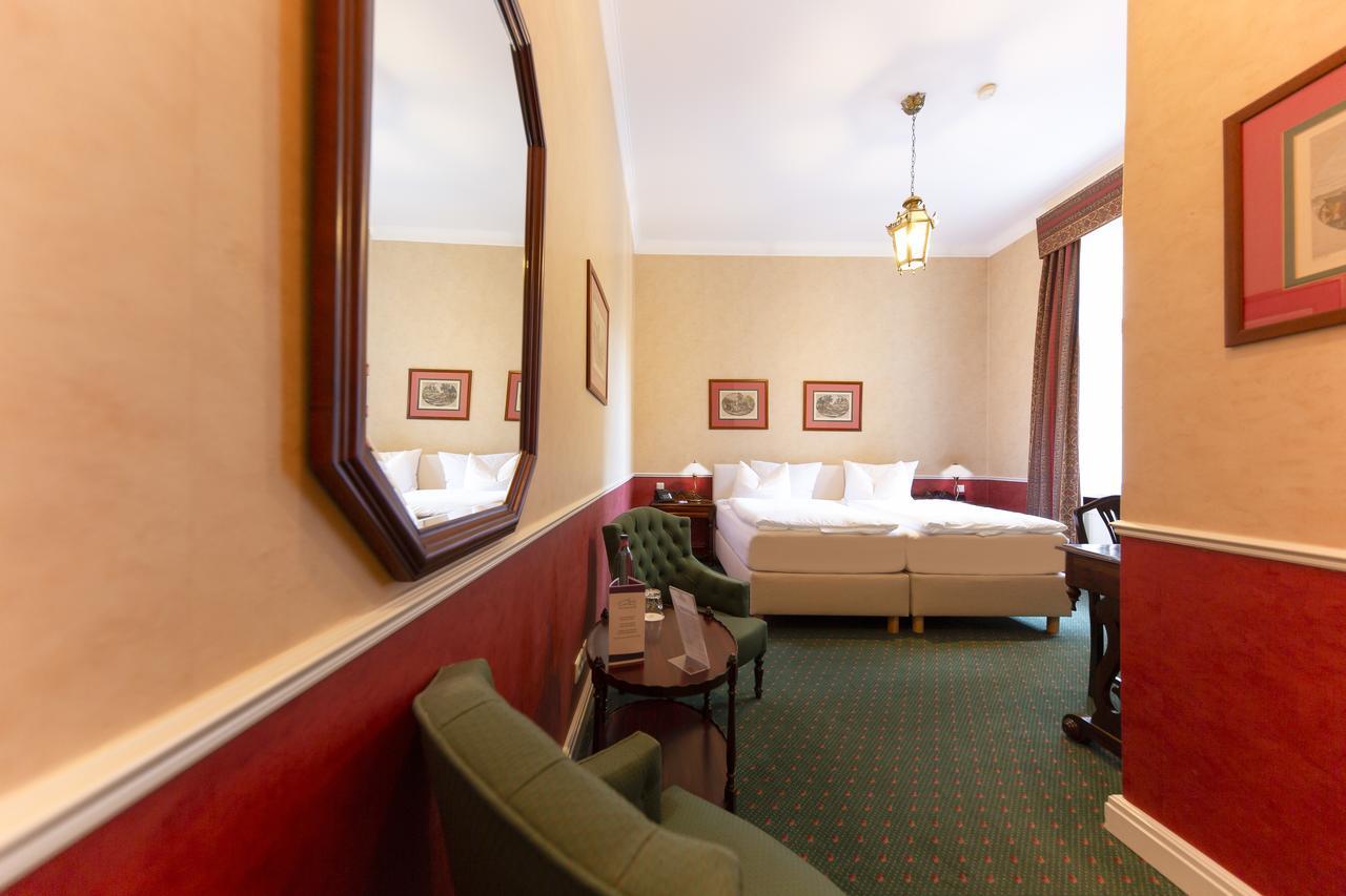 Schlosshotel Villa Westerberge アッシャースレーベン エクステリア 写真